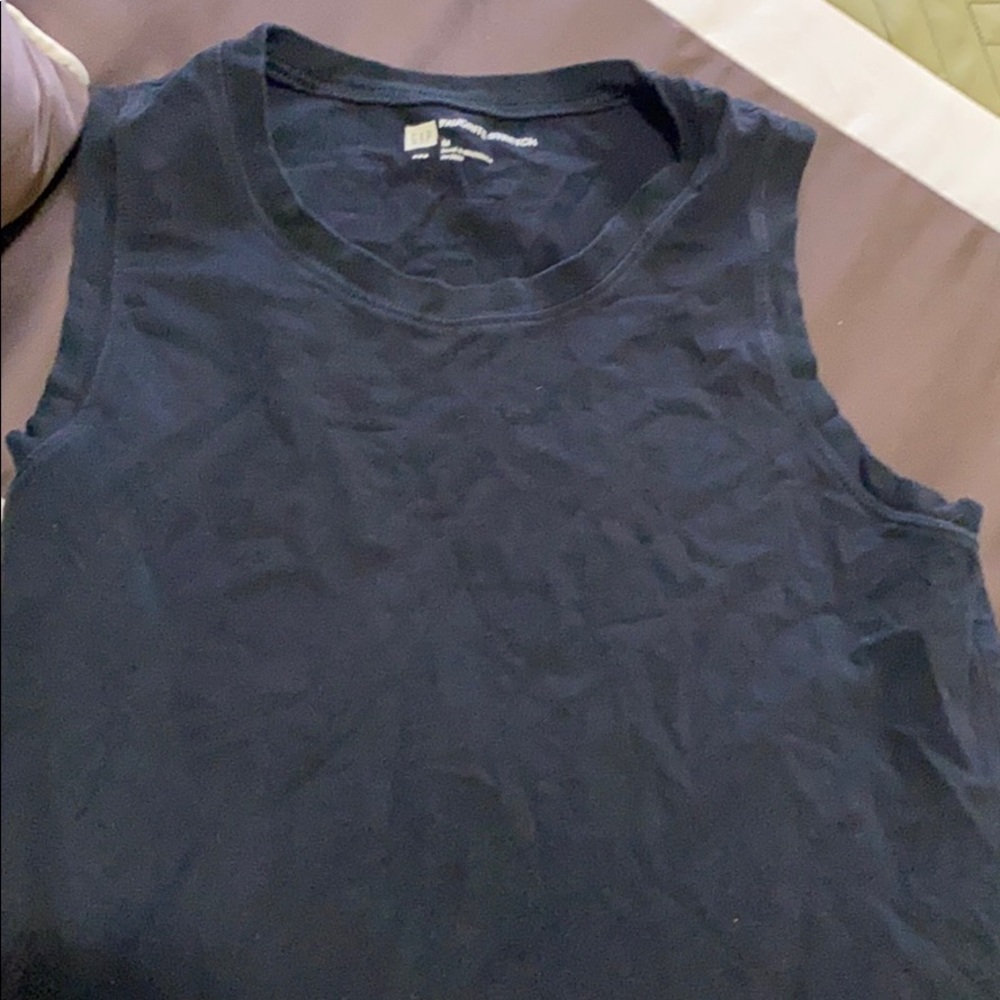Gap muscle tank